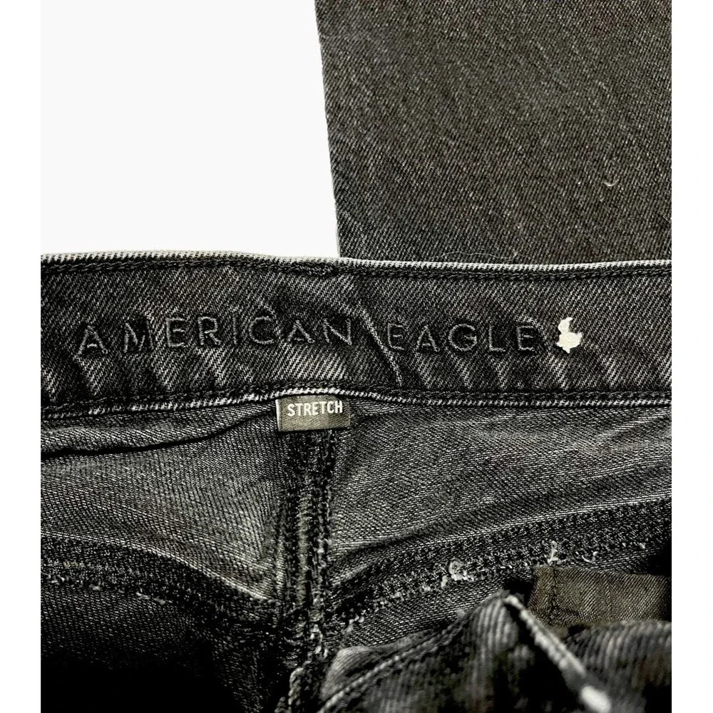 American Eagle Women's Mom Jeans Size 2 Long 90’s Skinny Light Distressing Black
